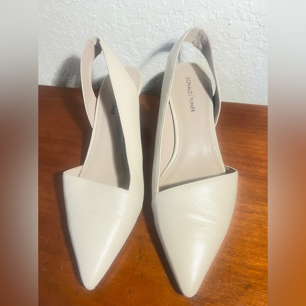 Donald J. Pliner tan Heels
